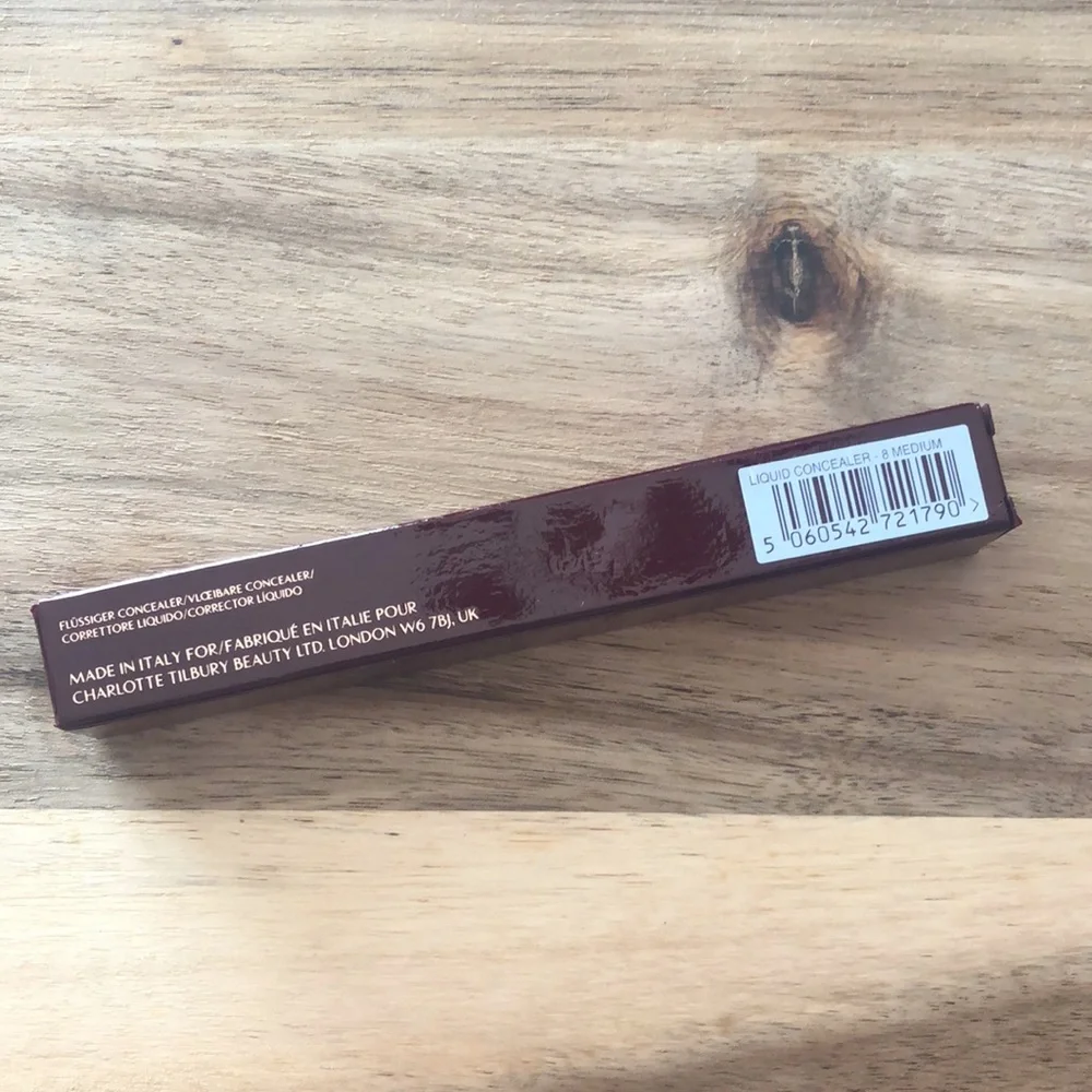 Charlotte Tilbury Magic Away Liquid Concealer 8 Medium